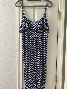 Old Navy Navy and White Chevron Sundress